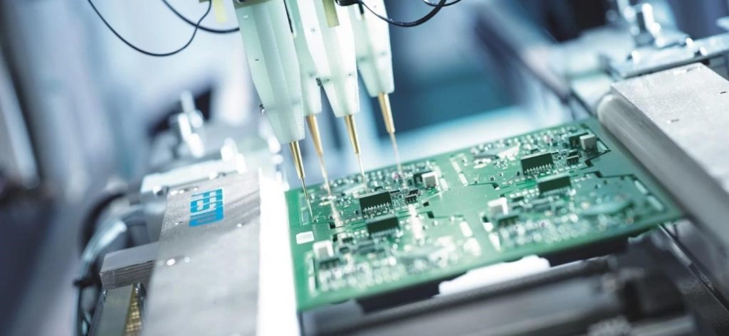 قطعات موجود بر روی هر مدار چاپی PCB هر کدام وظایف مشخصی دارند
